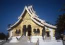 TOURISTS IN Luang Prabang 4 day tour